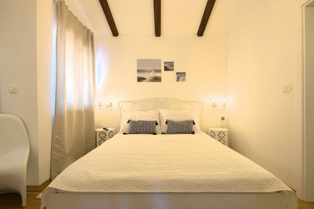 Villa Vespera Rosini Buitenkant foto