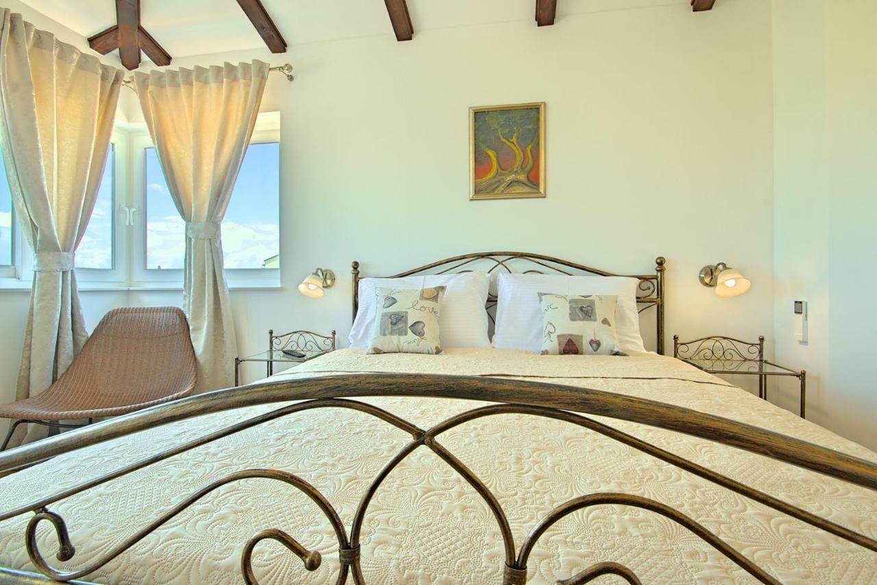 Villa Vespera Rosini Buitenkant foto