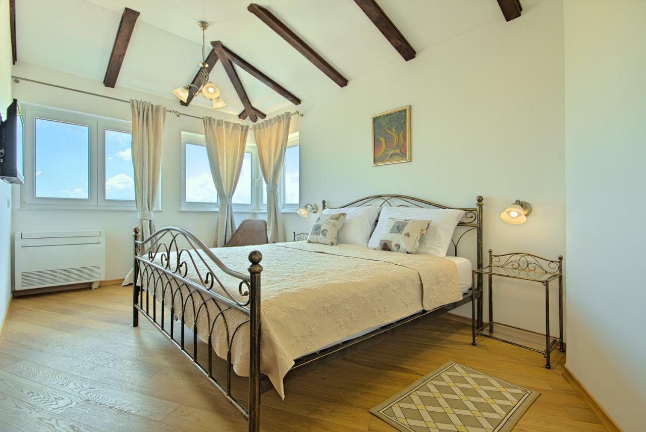 Villa Vespera Rosini Buitenkant foto